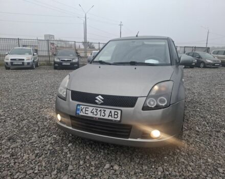 Серый Сузуки Свифт, объемом двигателя 1.3 л и пробегом 154 тыс. км за 4999 $, фото 1 на Automoto.ua