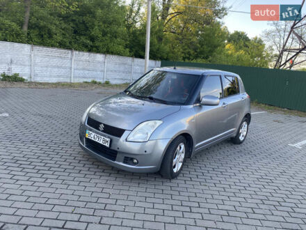 Сузукі Свифт 2006 у Львові на Automoto.ua Сірий Сузукі Свифт, об'ємом двигуна 1.33 л та пробігом 291 тис. км за 3800 $, фото 1 на Automoto.ua