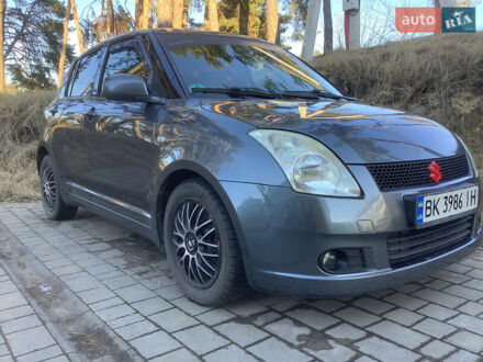Сузукі Свифт 2006 у Бродах на Automoto.ua Сірий Сузукі Свифт, об'ємом двигуна 1.33 л та пробігом 275 тис. км за 4400 $, фото 1 на Automoto.ua