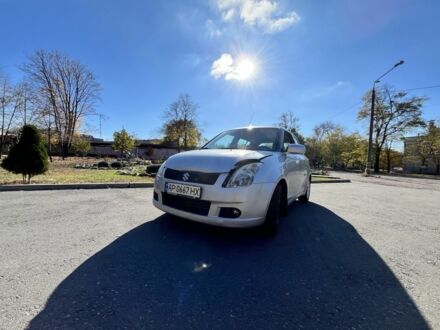 Серый Сузуки Свифт, объемом двигателя 1.3 л и пробегом 146 тыс. км за 3500 $, фото 1 на Automoto.ua