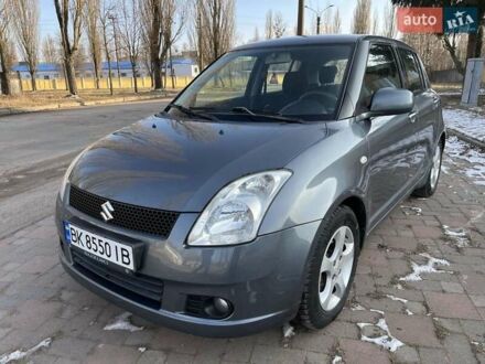 Сузуки Свифт 2006 в Коростене на Automoto.ua Серый Сузуки Свифт, объемом двигателя 1.33 л и пробегом 197 тыс. км за 3800 $, фото 1 на Automoto.ua
