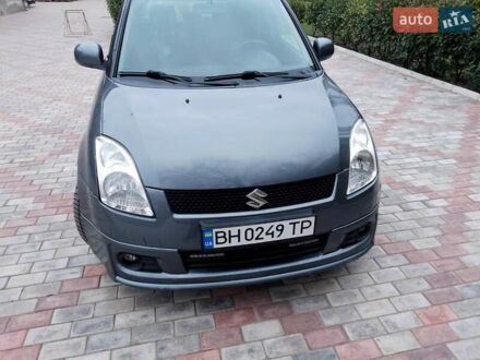 Серый Сузуки Свифт, объемом двигателя 1.49 л и пробегом 129 тыс. км за 6000 $, фото 1 на Automoto.ua