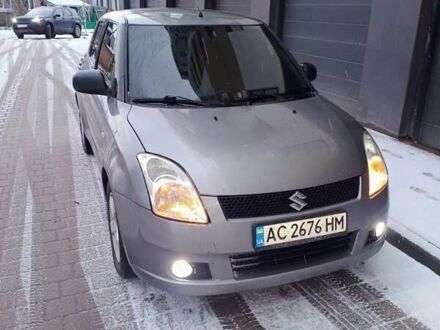 Серый Сузуки Свифт, объемом двигателя 1.33 л и пробегом 276 тыс. км за 3600 $, фото 1 на Automoto.ua