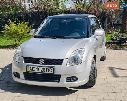 Серый Сузуки Свифт, объемом двигателя 1.49 л и пробегом 178 тыс. км за 6500 $, фото 1 на Automoto.ua