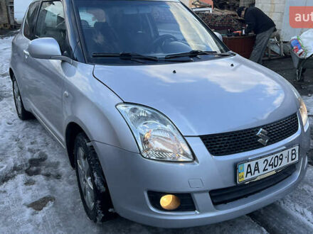 Сірий Сузукі Свифт, об'ємом двигуна 1.3 л та пробігом 190 тис. км за 4150 $, фото 1 на Automoto.ua