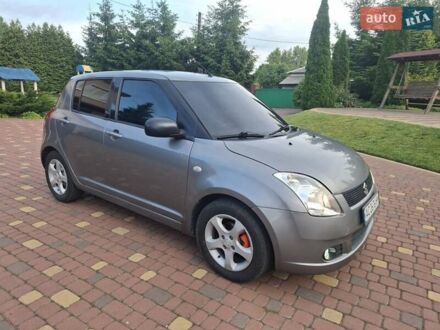 Сузукі Свифт 2007 у Нововолинськ на Automoto.ua Сірий Сузукі Свифт, об'ємом двигуна 1.33 л та пробігом 271 тис. км за 3550 $, фото 1 на Automoto.ua