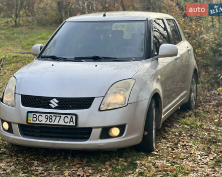 Серый Сузуки Свифт, объемом двигателя 1.33 л и пробегом 210 тыс. км за 3650 $, фото 1 на Automoto.ua