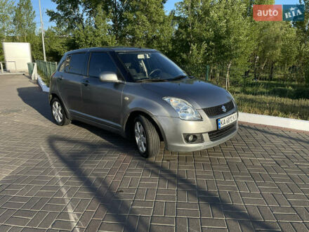 Сузуки Свифт 2008 в Киеве на Automoto.ua Серый Сузуки Свифт, объемом двигателя 1.33 л и пробегом 185 тыс. км за 4300 $, фото 1 на Automoto.ua