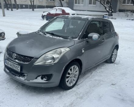 Серый Сузуки Свифт, объемом двигателя 1.2 л и пробегом 180 тыс. км за 4699 $, фото 1 на Automoto.ua