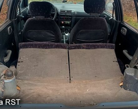 Синий Сузуки Свифт, объемом двигателя 1.3 л и пробегом 160 тыс. км за 750 $, фото 9 на Automoto.ua