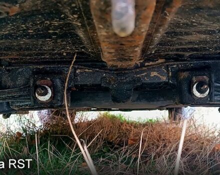 Синий Сузуки Свифт, объемом двигателя 1.3 л и пробегом 160 тыс. км за 750 $, фото 7 на Automoto.ua