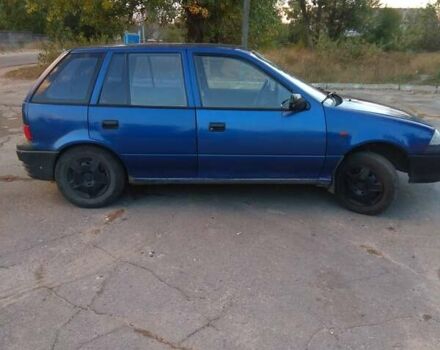 Синий Сузуки Свифт, объемом двигателя 1 л и пробегом 470 тыс. км за 1550 $, фото 7 на Automoto.ua