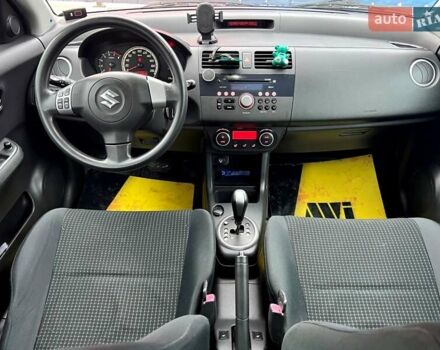 Синій Сузукі Свифт, об'ємом двигуна 1.33 л та пробігом 82 тис. км за 5800 $, фото 43 на Automoto.ua
