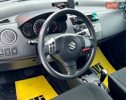Синій Сузукі Свифт, об'ємом двигуна 1.33 л та пробігом 82 тис. км за 5800 $, фото 23 на Automoto.ua