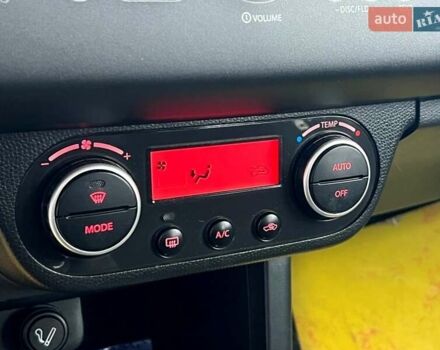 Синій Сузукі Свифт, об'ємом двигуна 1.33 л та пробігом 82 тис. км за 5800 $, фото 34 на Automoto.ua