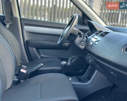 Синій Сузукі Свифт, об'ємом двигуна 1.3 л та пробігом 108 тис. км за 5650 $, фото 13 на Automoto.ua