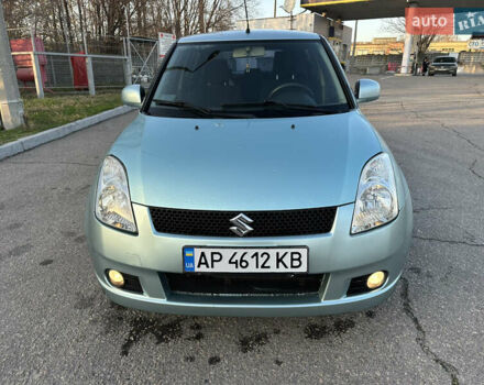 Синий Сузуки Свифт, объемом двигателя 1.33 л и пробегом 128 тыс. км за 3750 $, фото 2 на Automoto.ua