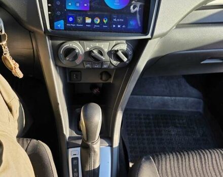 Синій Сузукі Свифт, об'ємом двигуна 1.2 л та пробігом 72 тис. км за 10000 $, фото 6 на Automoto.ua