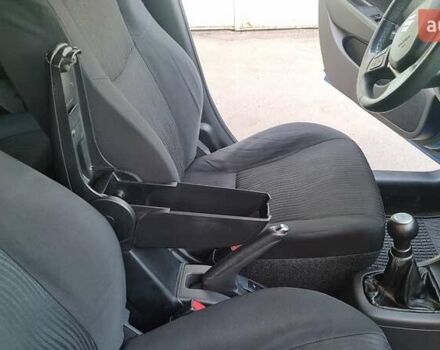 Синій Сузукі Свифт, об'ємом двигуна 1.24 л та пробігом 110 тис. км за 7500 $, фото 18 на Automoto.ua