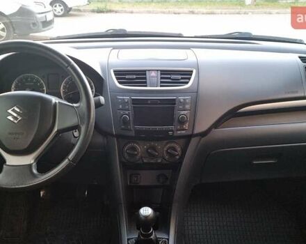 Синій Сузукі Свифт, об'ємом двигуна 1.24 л та пробігом 110 тис. км за 7500 $, фото 21 на Automoto.ua