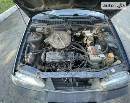 Синий Сузуки Свифт, объемом двигателя 1.3 л и пробегом 255 тыс. км за 1100 $, фото 6 на Automoto.ua