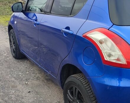 Синій Сузукі Свифт, об'ємом двигуна 1.2 л та пробігом 255 тис. км за 5500 $, фото 4 на Automoto.ua