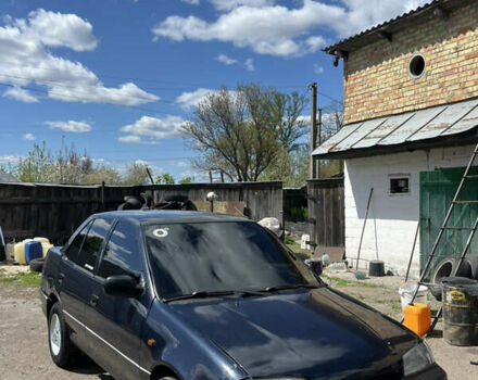 Синий Сузуки Свифт, объемом двигателя 1.3 л и пробегом 140 тыс. км за 1800 $, фото 1 на Automoto.ua