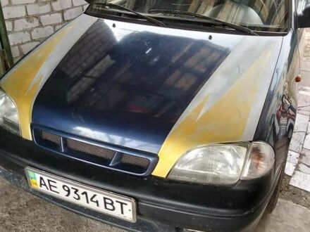 Синій Сузукі Свифт, об'ємом двигуна 1.3 л та пробігом 200 тис. км за 2000 $, фото 1 на Automoto.ua