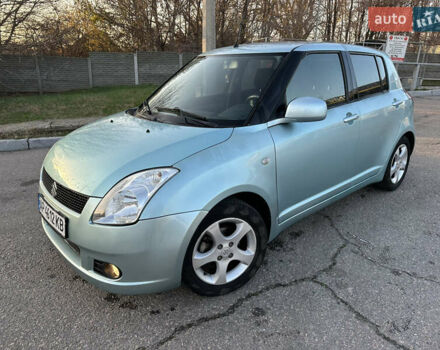 Синий Сузуки Свифт, объемом двигателя 1.33 л и пробегом 128 тыс. км за 3750 $, фото 1 на Automoto.ua