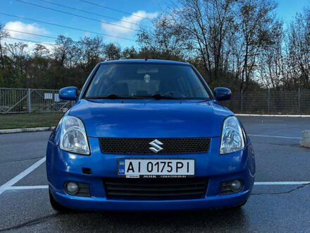Сузукі Свифт 2006 у Запоріжжя на Automoto.ua Синій Сузукі Свифт, об'ємом двигуна 1.33 л та пробігом 256 тис. км за 4500 $, фото 1 на Automoto.ua