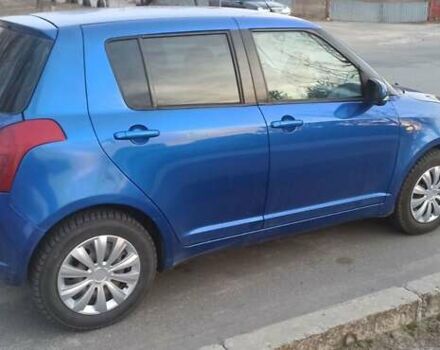 Синий Сузуки Свифт, объемом двигателя 1.3 л и пробегом 214 тыс. км за 5000 $, фото 1 на Automoto.ua