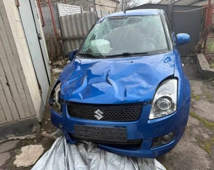Синий Сузуки Свифт, объемом двигателя 1.45 л и пробегом 210 тыс. км за 2800 $, фото 1 на Automoto.ua