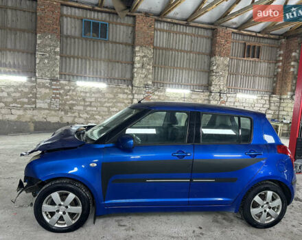 Синий Сузуки Свифт, объемом двигателя 1.33 л и пробегом 177 тыс. км за 2300 $, фото 1 на Automoto.ua