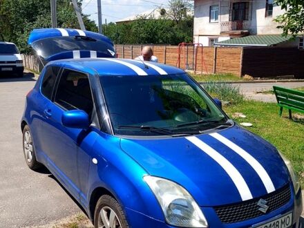 Сузукі Свифт 2010 у Харкові на Automoto.ua Синій Сузукі Свифт, об'ємом двигуна 1.3 л та пробігом 158 тис. км за 6000 $, фото 1 на Automoto.ua