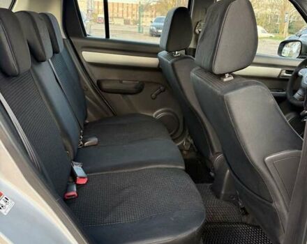 Зелений Сузукі Свифт, об'ємом двигуна 1.49 л та пробігом 152 тис. км за 5200 $, фото 5 на Automoto.ua