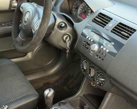 Зелений Сузукі Свифт, об'ємом двигуна 1.49 л та пробігом 152 тис. км за 5200 $, фото 3 на Automoto.ua