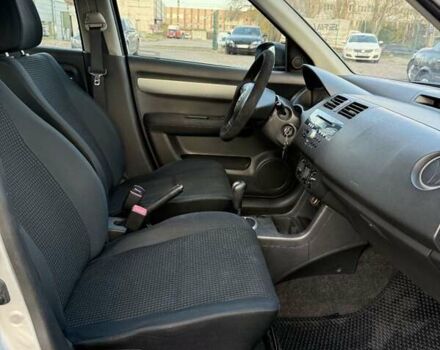 Зелений Сузукі Свифт, об'ємом двигуна 1.49 л та пробігом 152 тис. км за 5200 $, фото 4 на Automoto.ua