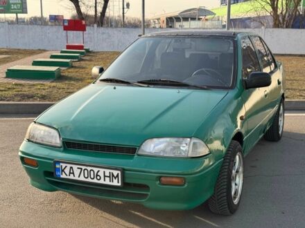 Сузуки Свифт 1992 в Киеве на Automoto.ua Зеленый Сузуки Свифт, объемом двигателя 1.3 л и пробегом 320 тыс. км за 1300 $, фото 1 на Automoto.ua
