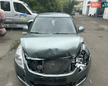 Зелений Сузукі Свифт, об'ємом двигуна 1.2 л та пробігом 246 тис. км за 6000 $, фото 1 на Automoto.ua