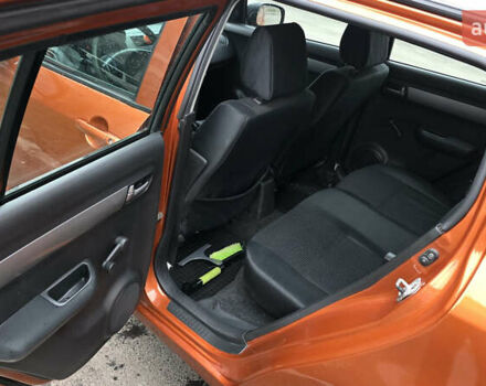 Оранжевый Сузуки Свифт, объемом двигателя 1.33 л и пробегом 196 тыс. км за 4800 $, фото 8 на Automoto.ua