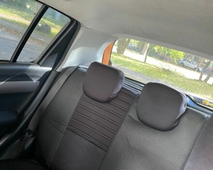 Помаранчевий Сузукі Свифт, об'ємом двигуна 1.3 л та пробігом 159 тис. км за 4500 $, фото 8 на Automoto.ua