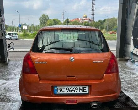 Помаранчевий Сузукі Свифт, об'ємом двигуна 1.3 л та пробігом 159 тис. км за 4500 $, фото 1 на Automoto.ua