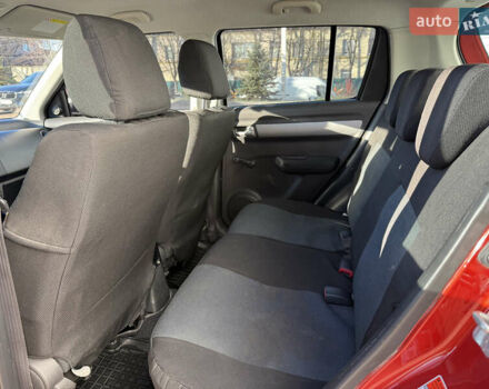 Оранжевый Сузуки Свифт, объемом двигателя 1.49 л и пробегом 217 тыс. км за 6100 $, фото 10 на Automoto.ua