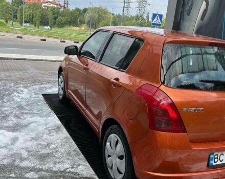 Помаранчевий Сузукі Свифт, об'ємом двигуна 1.3 л та пробігом 159 тис. км за 4500 $, фото 4 на Automoto.ua