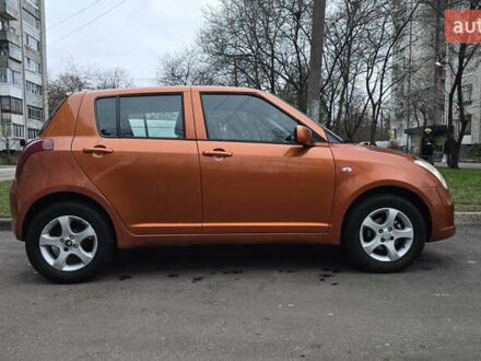 Оранжевый Сузуки Свифт, объемом двигателя 1.33 л и пробегом 196 тыс. км за 4800 $, фото 1 на Automoto.ua