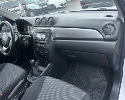 Белый Сузуки Витара, объемом двигателя 1 л и пробегом 105 тыс. км за 11700 $, фото 13 на Automoto.ua