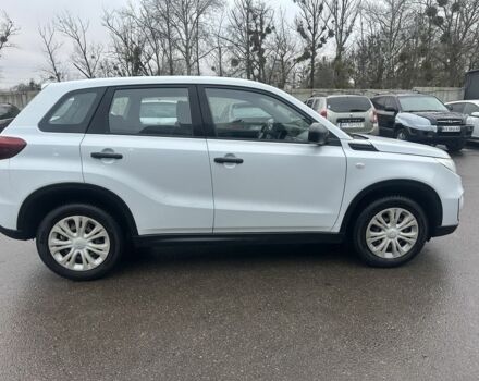 Белый Сузуки Витара, объемом двигателя 1 л и пробегом 105 тыс. км за 11700 $, фото 9 на Automoto.ua