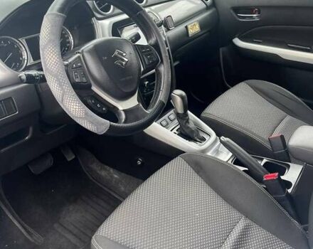 Белый Сузуки Витара, объемом двигателя 1.59 л и пробегом 128 тыс. км за 12500 $, фото 7 на Automoto.ua