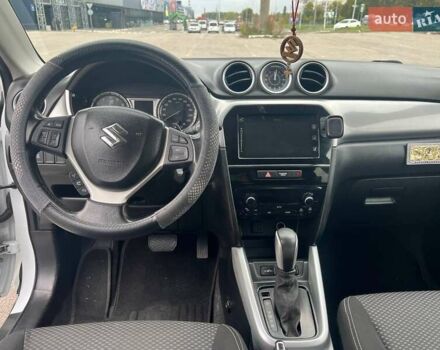 Белый Сузуки Витара, объемом двигателя 1.59 л и пробегом 128 тыс. км за 12500 $, фото 11 на Automoto.ua