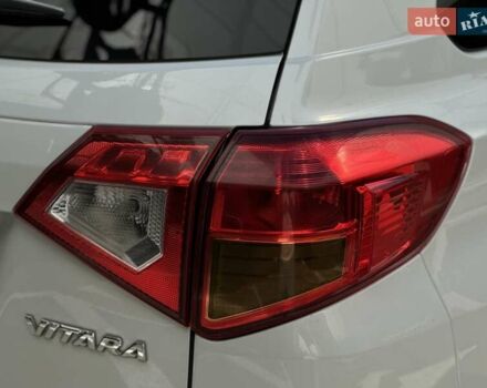 Білий Сузукі Вітара, об'ємом двигуна 1.59 л та пробігом 155 тис. км за 14700 $, фото 9 на Automoto.ua